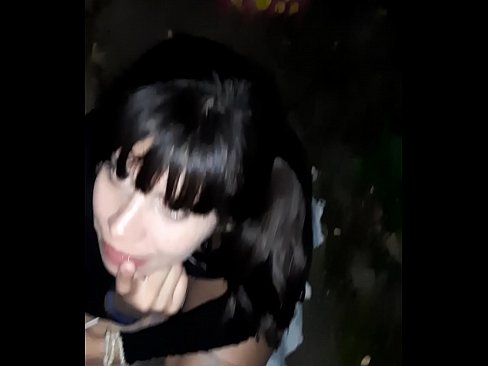 ❤️ ברחוב איבר מין נפוח בתמורה לממתקים ❤️ סלאוטים אצלנו